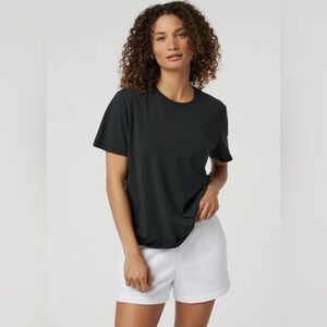 NWT Vuori Feather Baby Tee Black Small